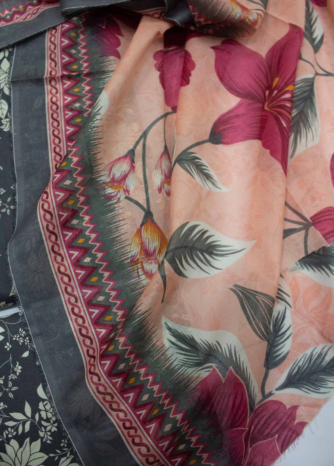 Bin Saeed Fabric - DP-0209- 3 Piece Lawn Printed UnStitched Suit