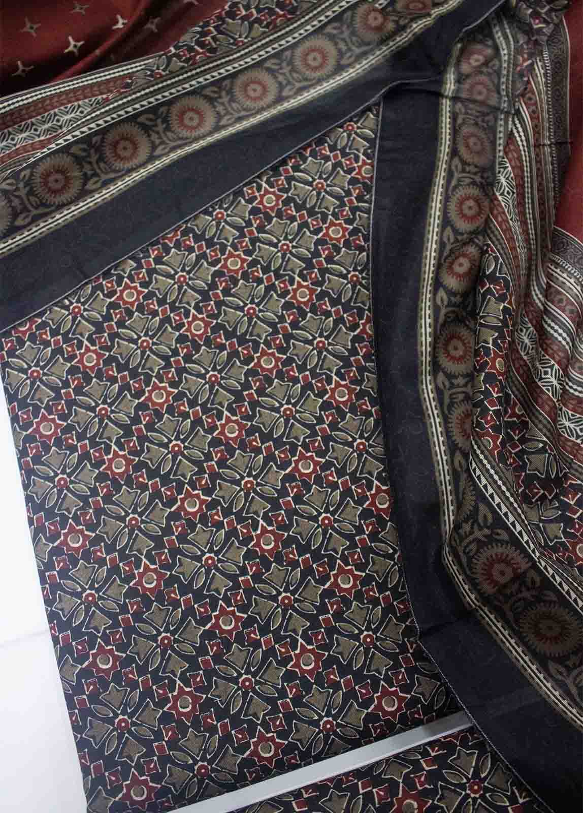DP-0434- 3 Piece Cotton Printed UnStitched Suit
