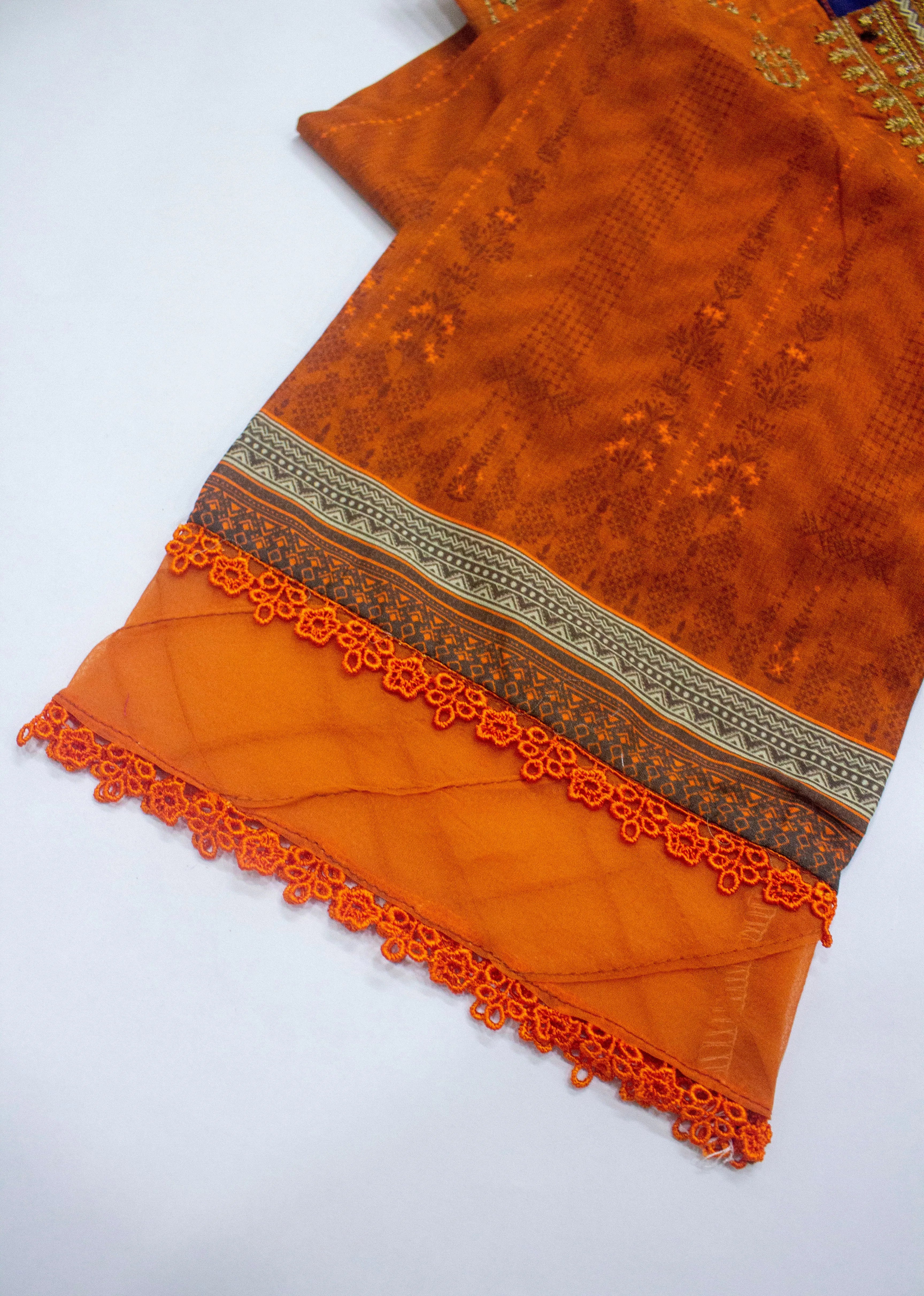 Bin Saeed Fabric - EMB-0231 - 3 Piece Cotton Embroidery Stitched Suit