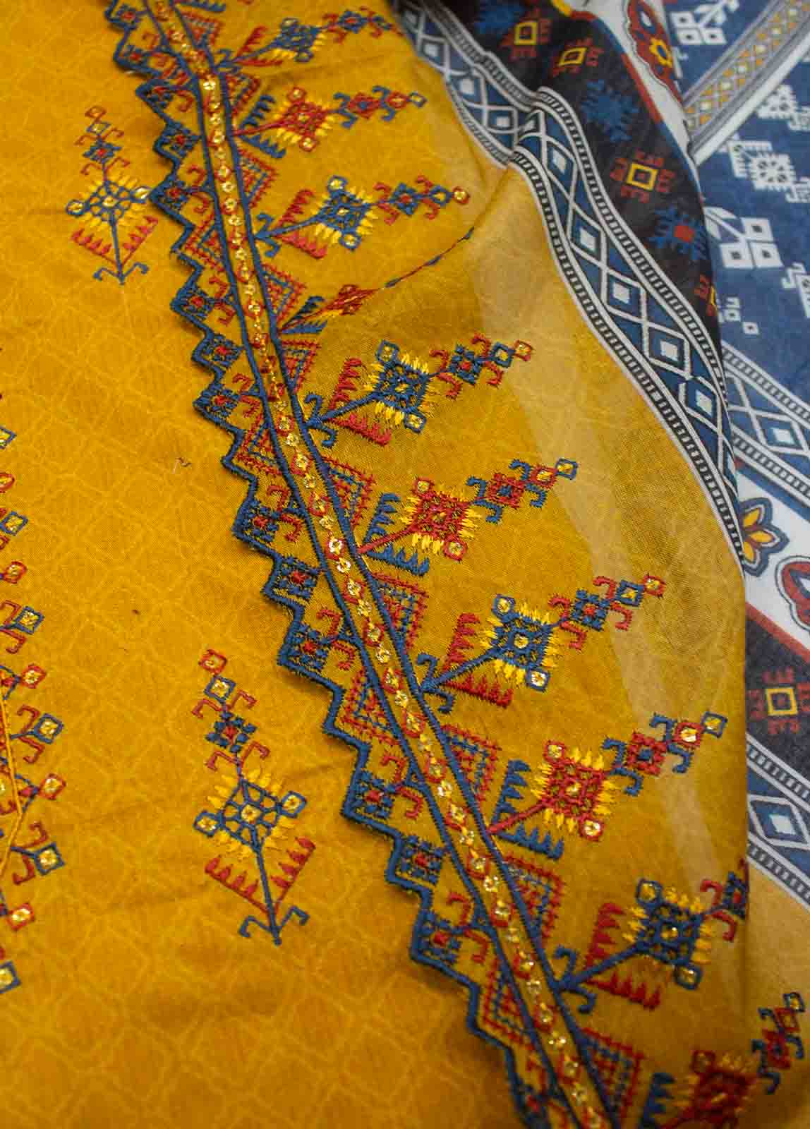 Bin Saeed Fabric - EMBC-0039- 3 Piece Lawn Embroidered UnStitched Suit