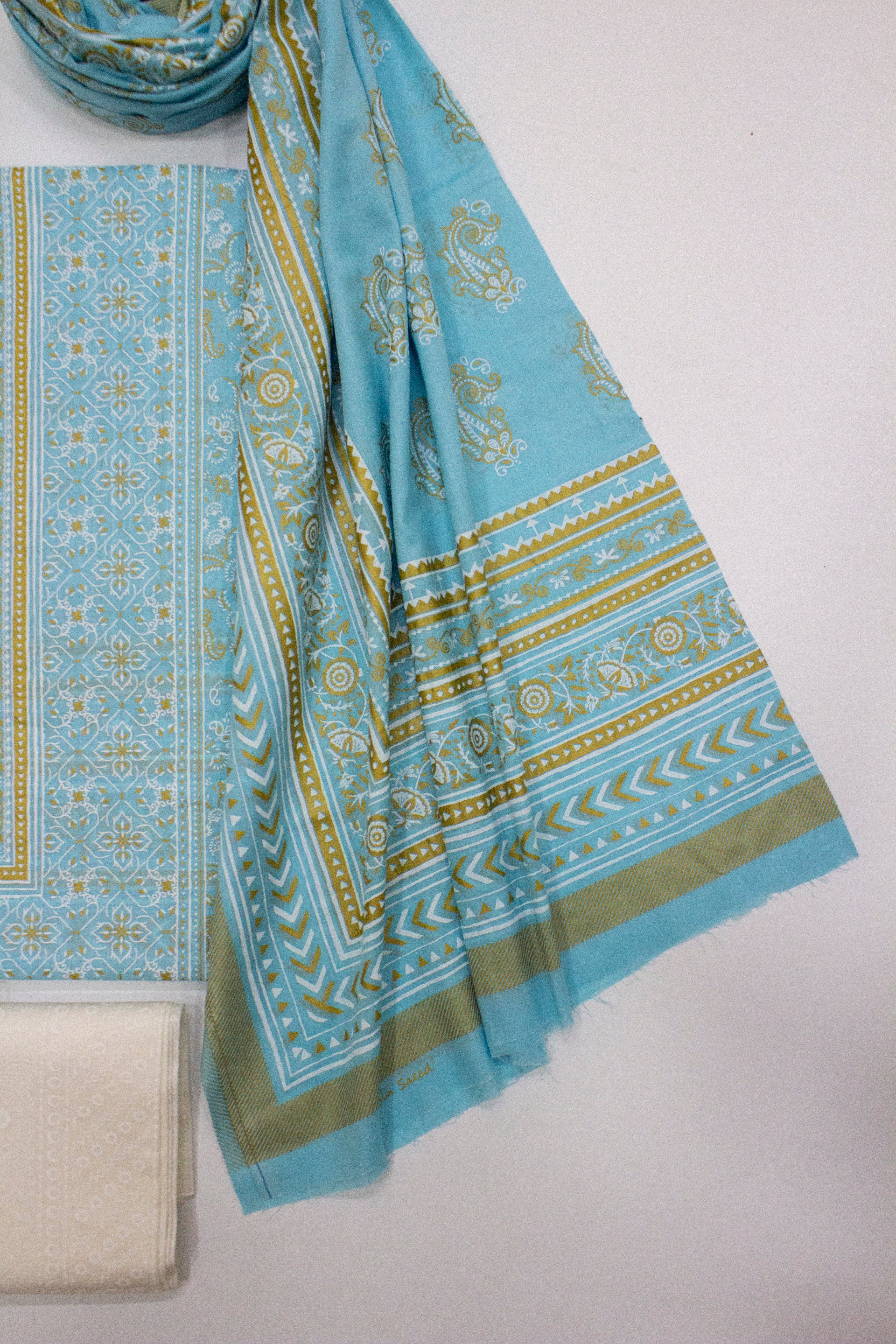 Bin Saeed Fabric - F&F-0100-C-  3 Piece UnStitched Printed Lawn