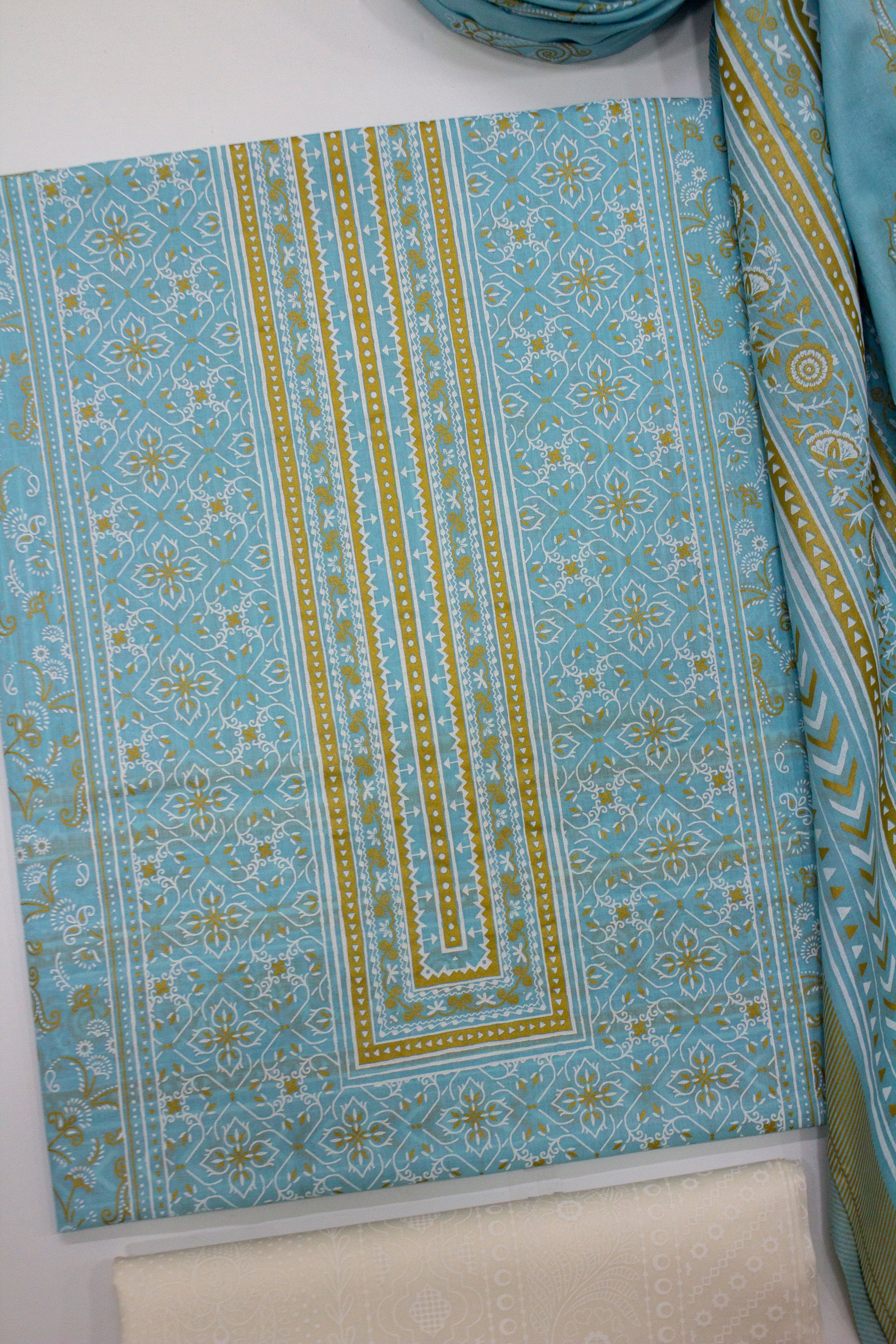 Bin Saeed Fabric - F&F-0100-C-  3 Piece UnStitched Printed Lawn