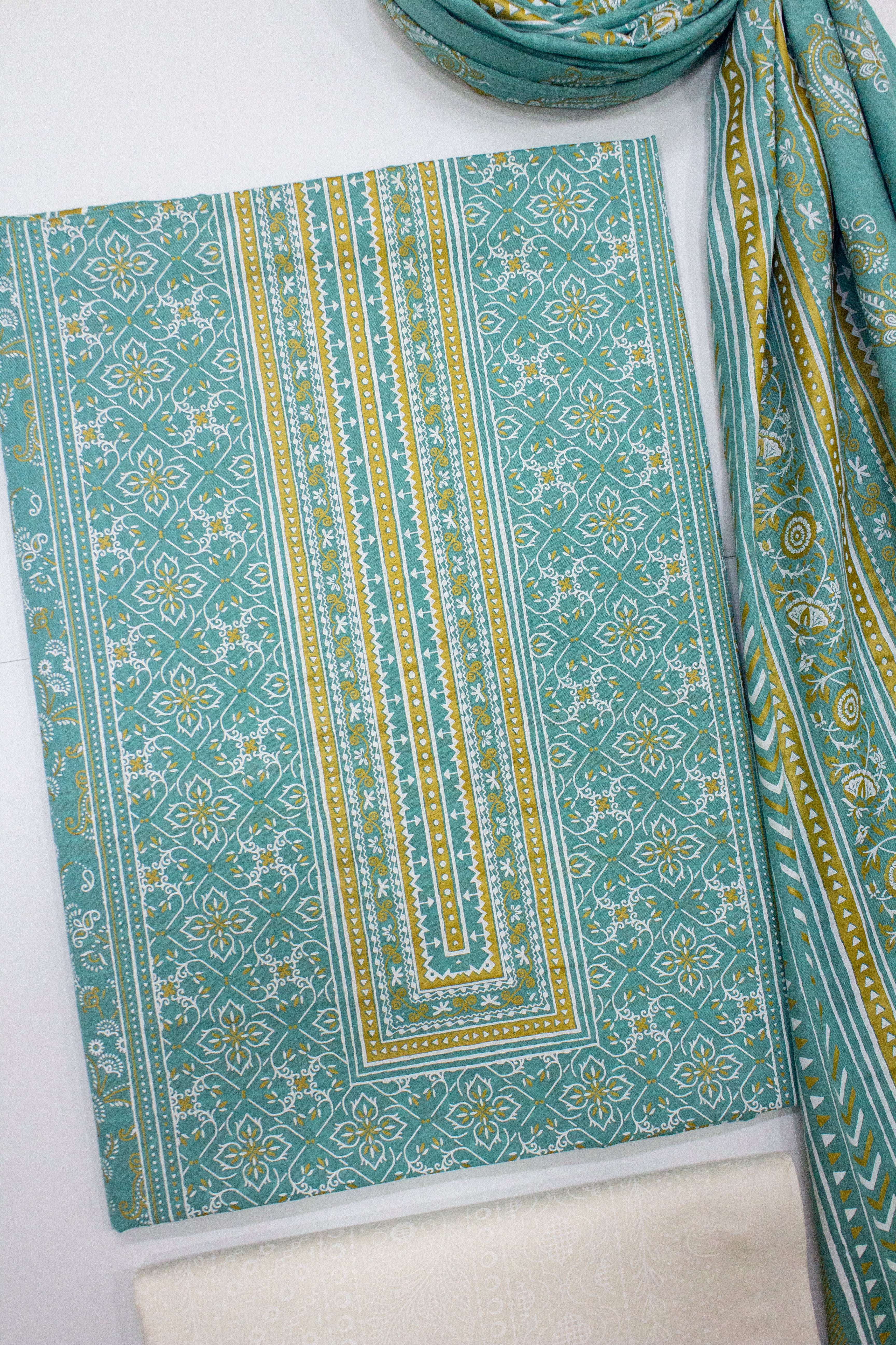 Bin Saeed Fabric - F&F-0100-  3 Piece UnStitched Printed Lawn