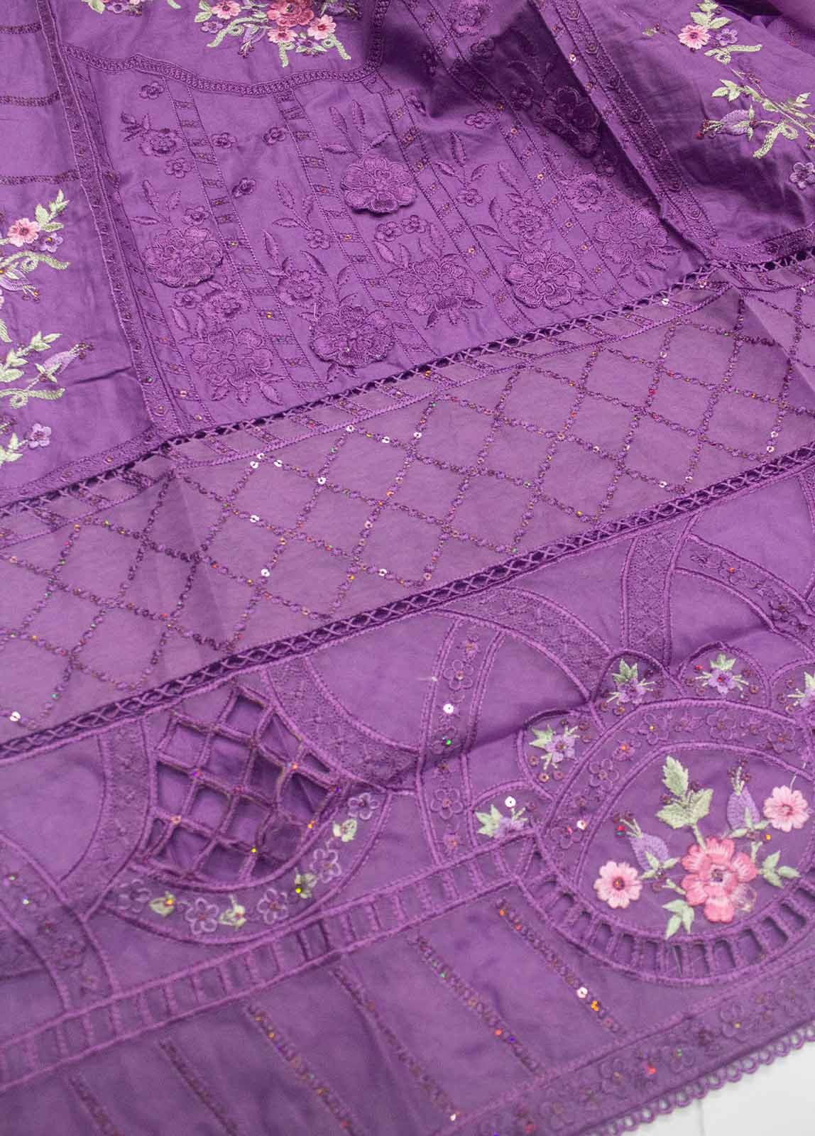 Bin Saeed Fabric - LF-0147 B- 3 Piece Luxury Embroidered Stitched Suit