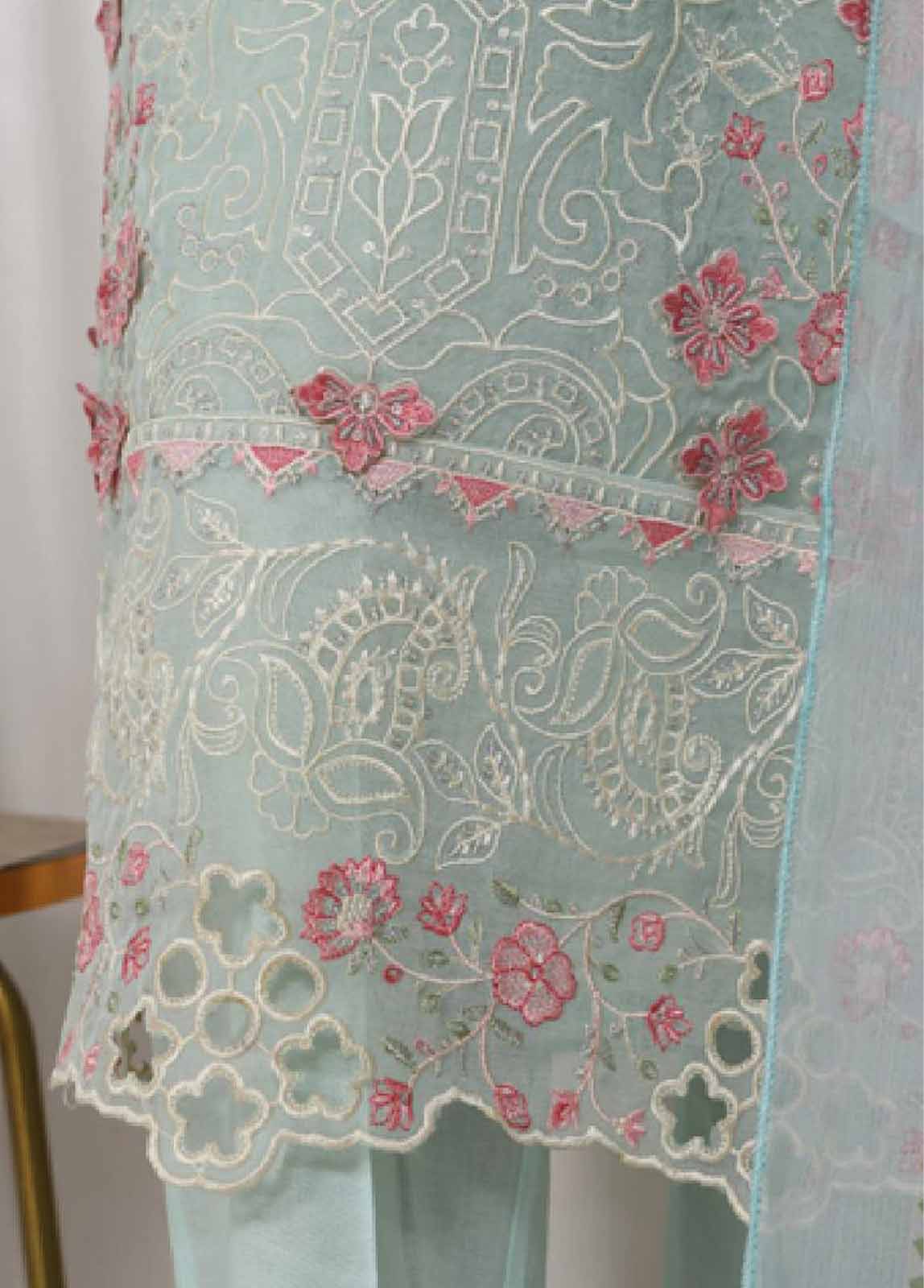 Bin Saeed Fabric - LF-137E- 3 Piece Luxury Embroidered Stitched Suit