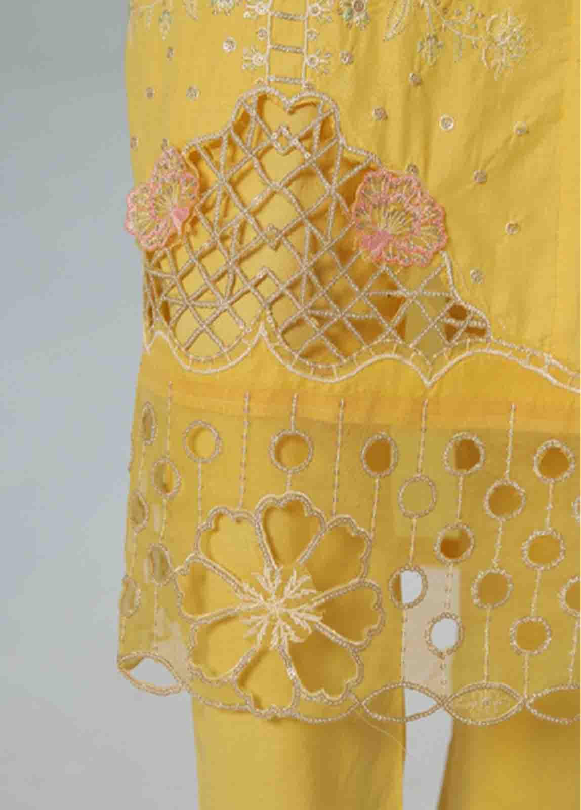 Bin Saeed Fabric - LF-CE-0101 B- 3 Piece Embroidered Stitched Suit