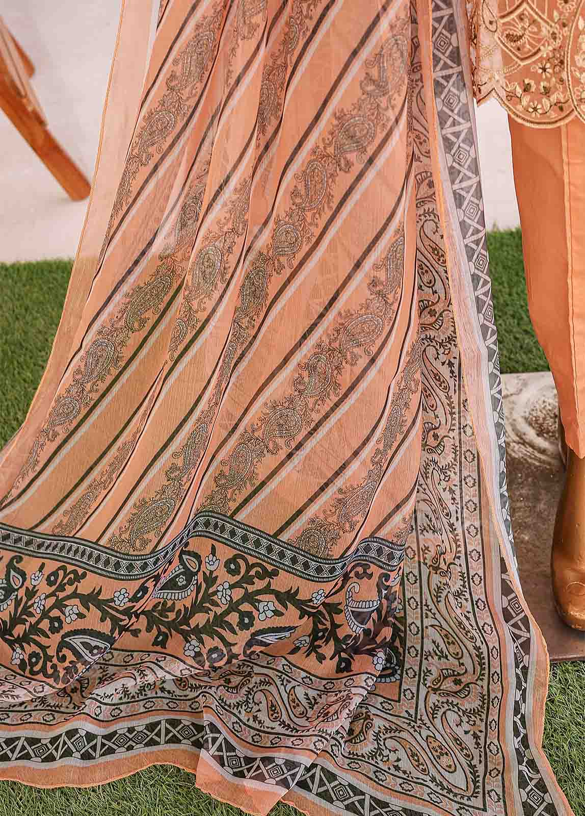 Bin Saeed Fabric - LF-CE-025 A- 3 Piece Embroidered Stitched Suit