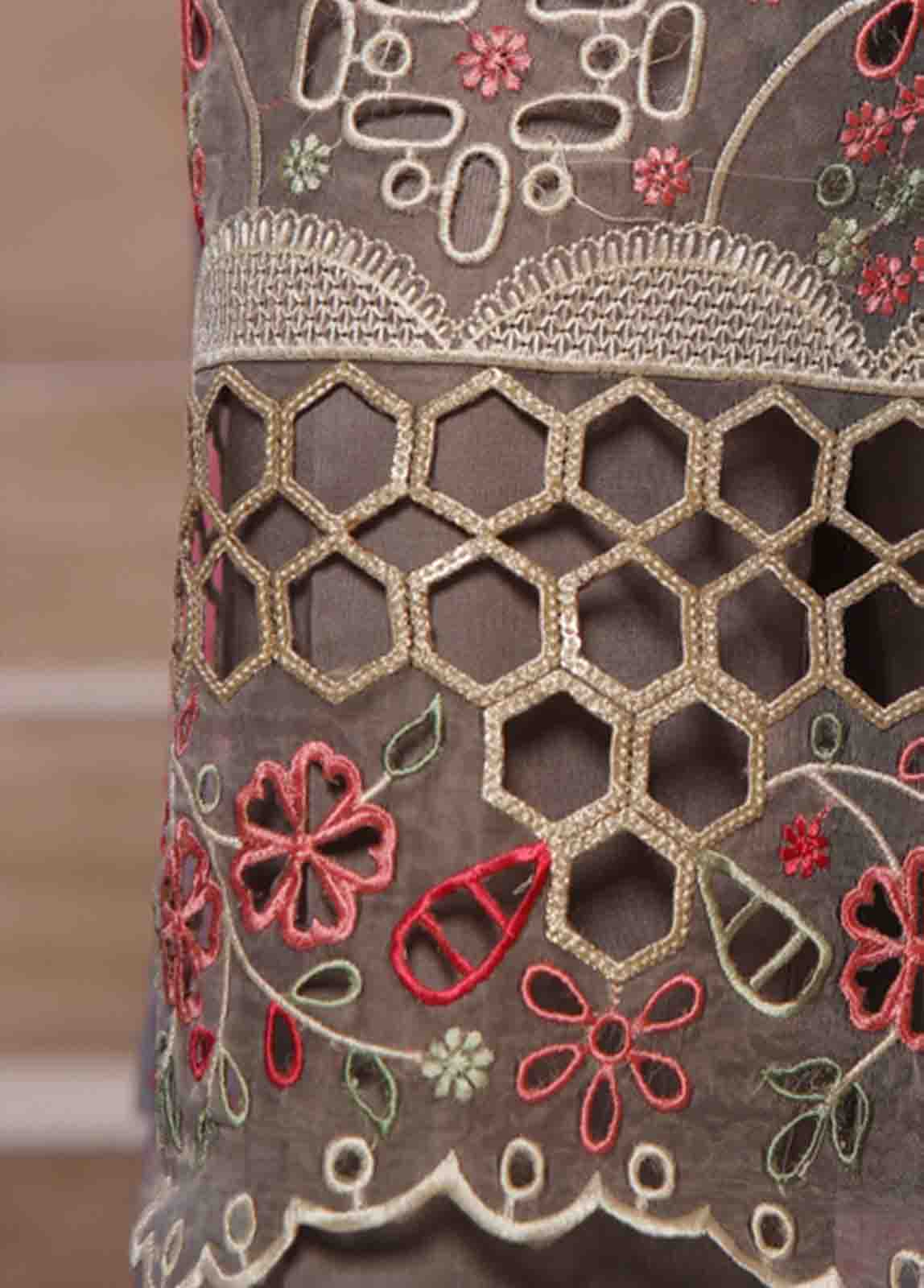 Bin Saeed Fabric - LF-CE-037 B- 3 Piece Embroidered Stitched Suit