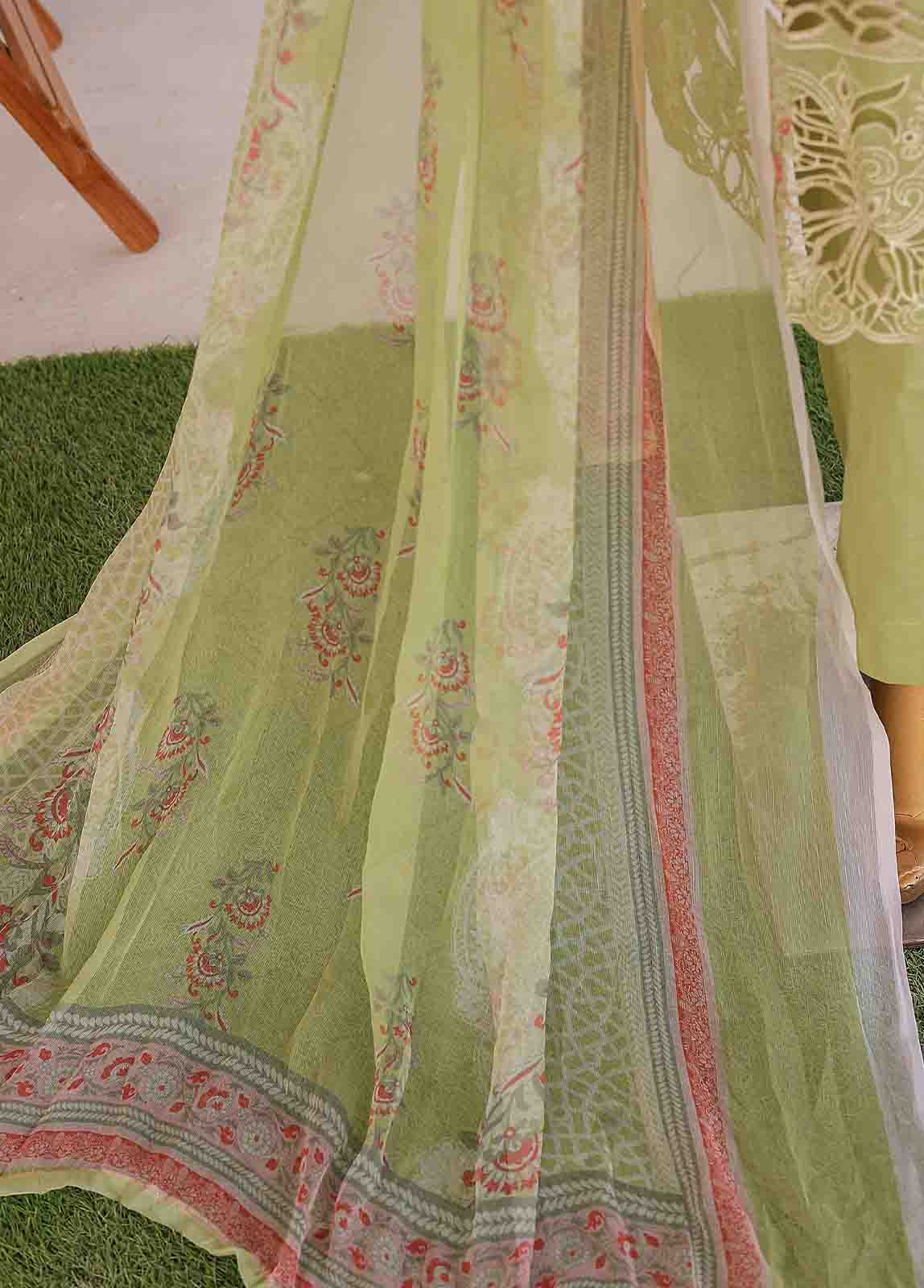 Bin Saeed Fabric - LF-CE-092- 3 Piece Embroidered Stitched Suit