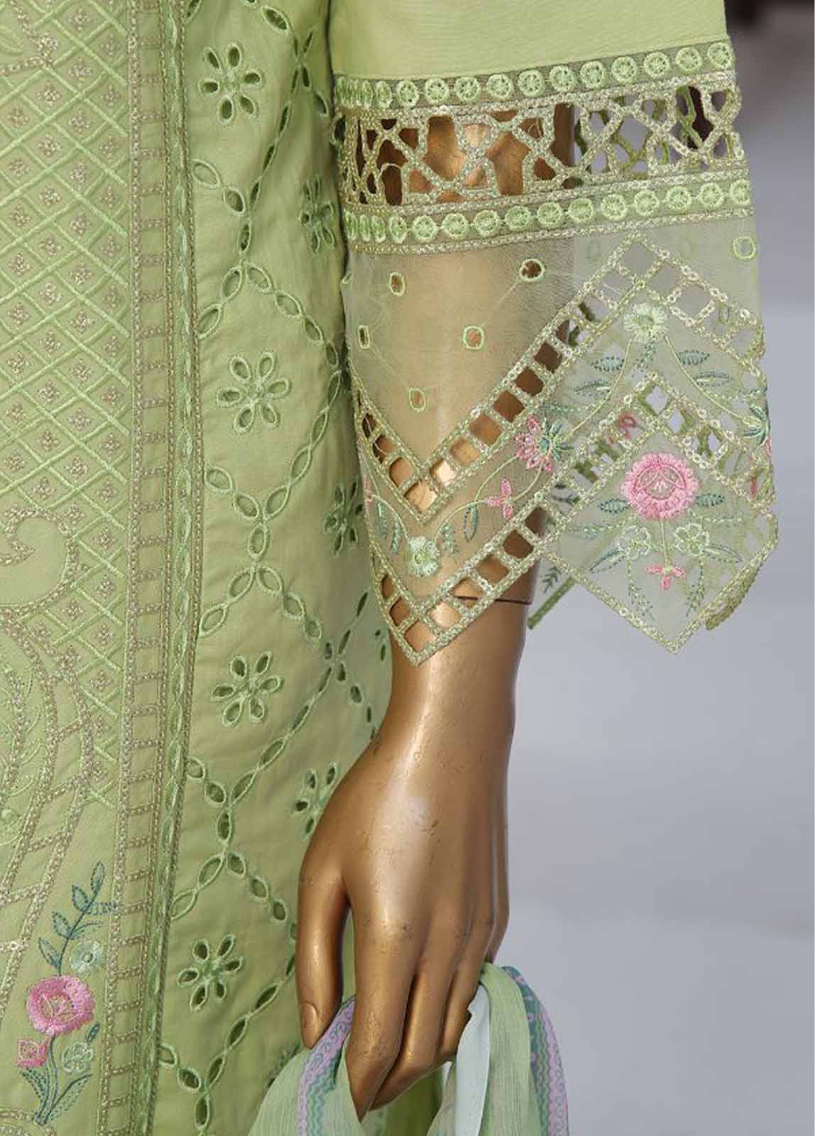 Bin Saeed Fabric - LF-CE-092 C- 3 Piece Embroidered Stitched Suit