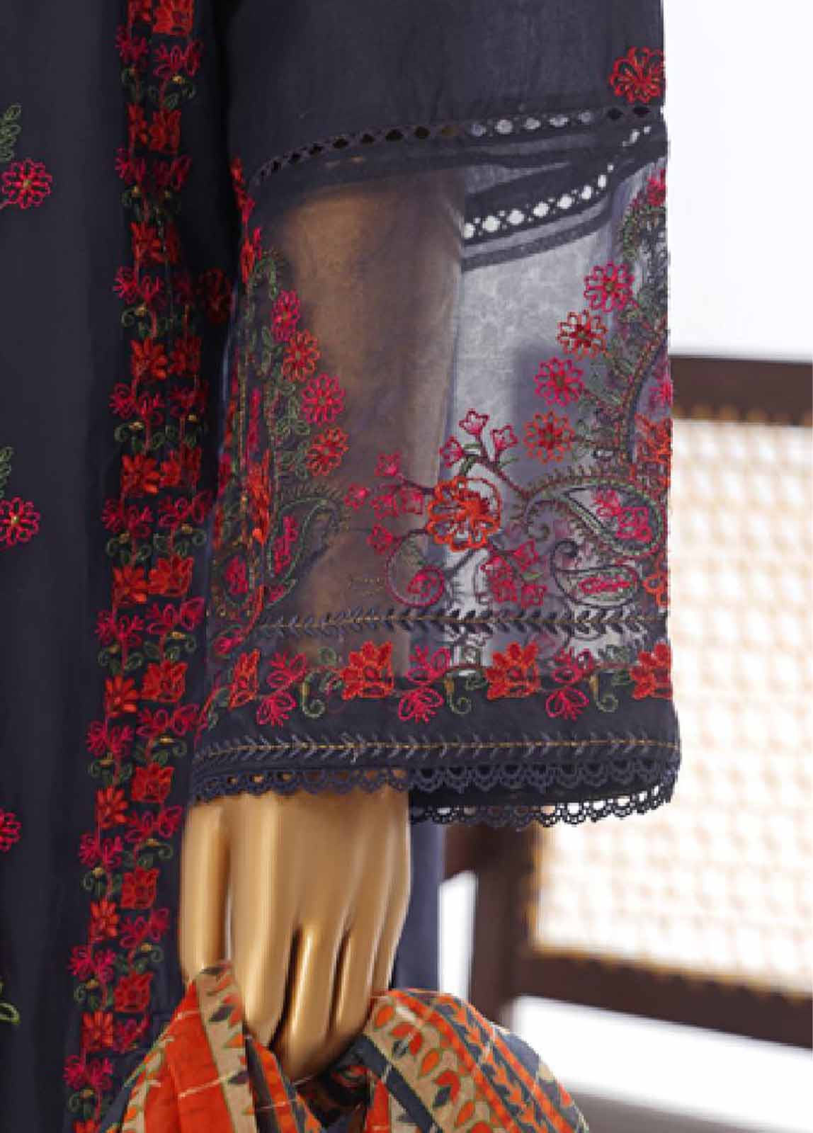 Bin Saeed Fabric - LF-EMB-046A- 3 Piece Embroidered Stitched Suit