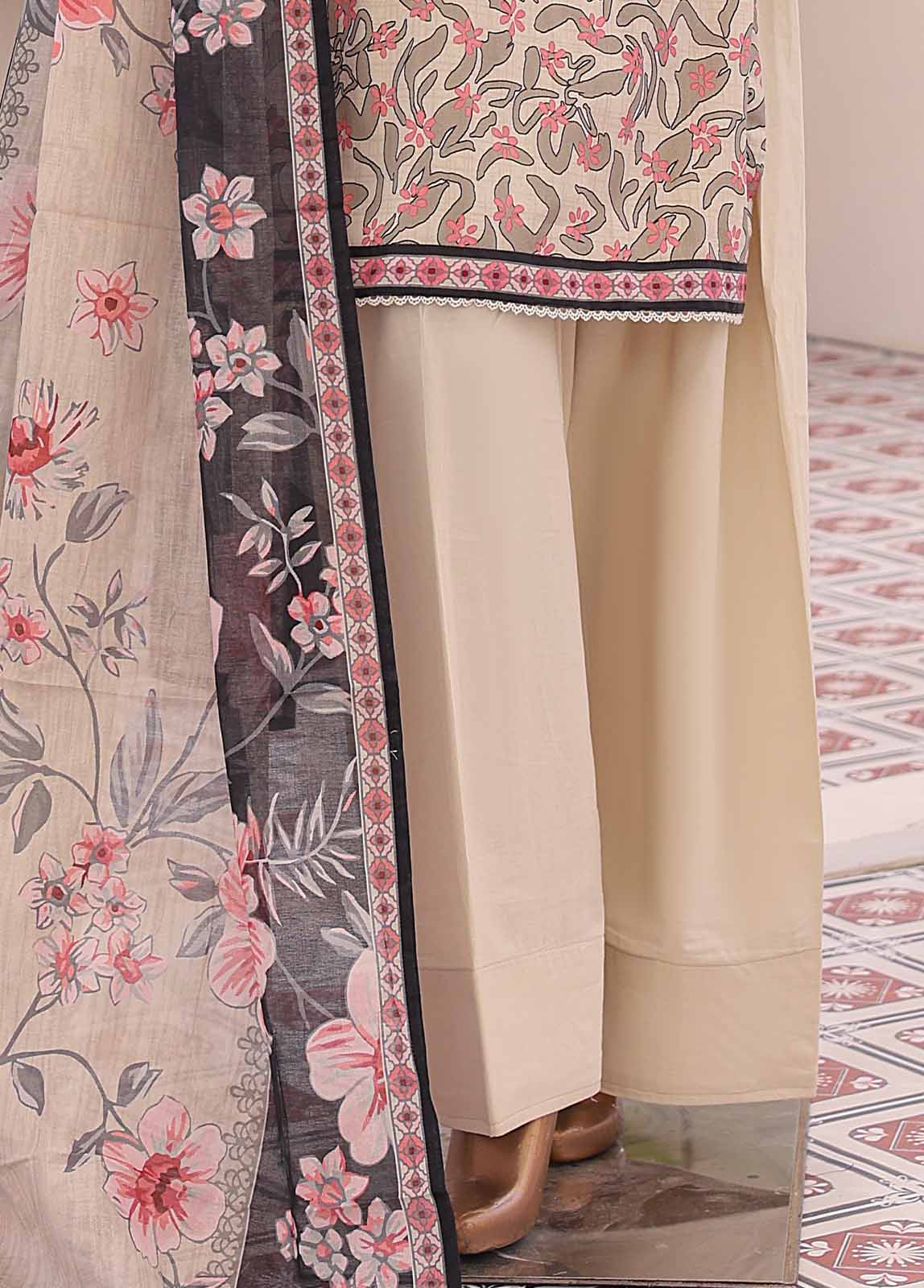 Bin Saeed Fabric - NSM-0016- 3 Piece Printed Farshi Shalwar Suit