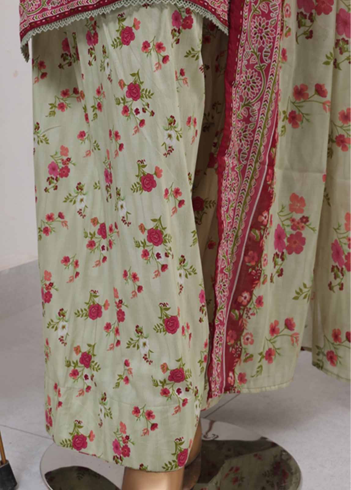 NSM-0115- 3 Piece Printed Farshi Shalwar Suit