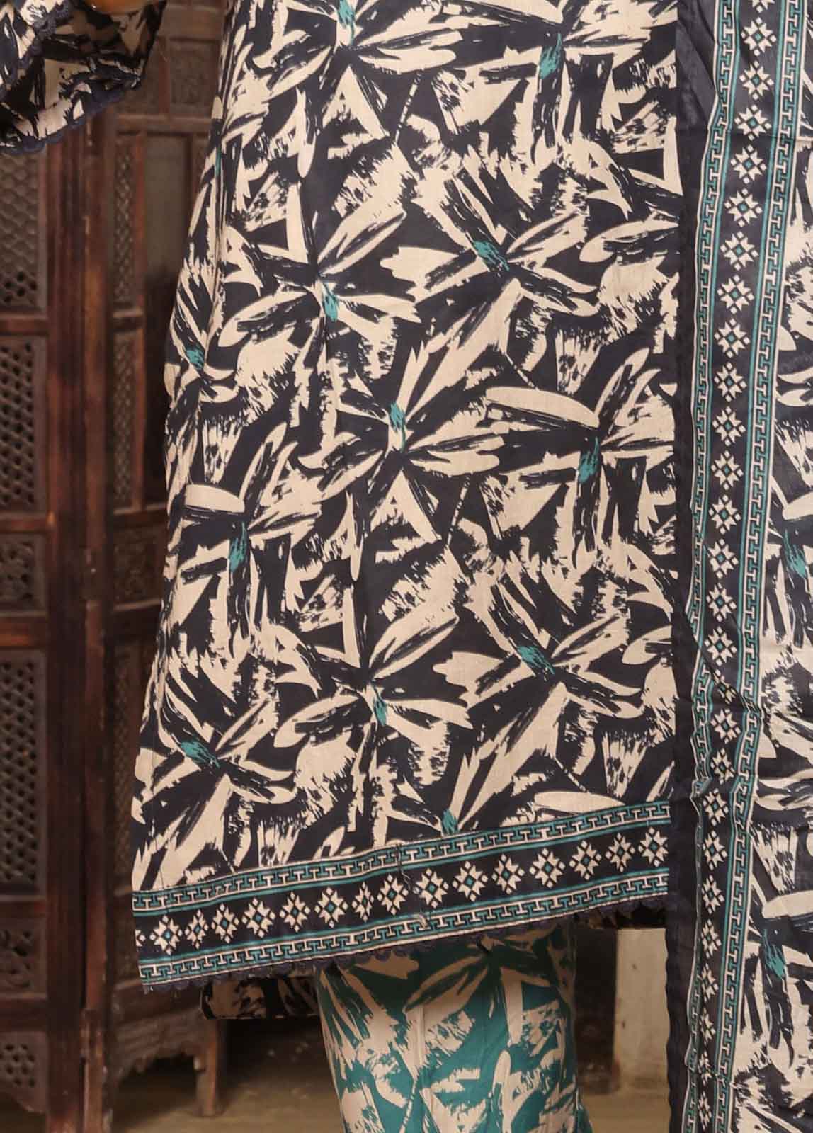 Bin Saeed Fabric - NSM-0198-PR-R2-5- 3 Piece Printed Stitched Suit