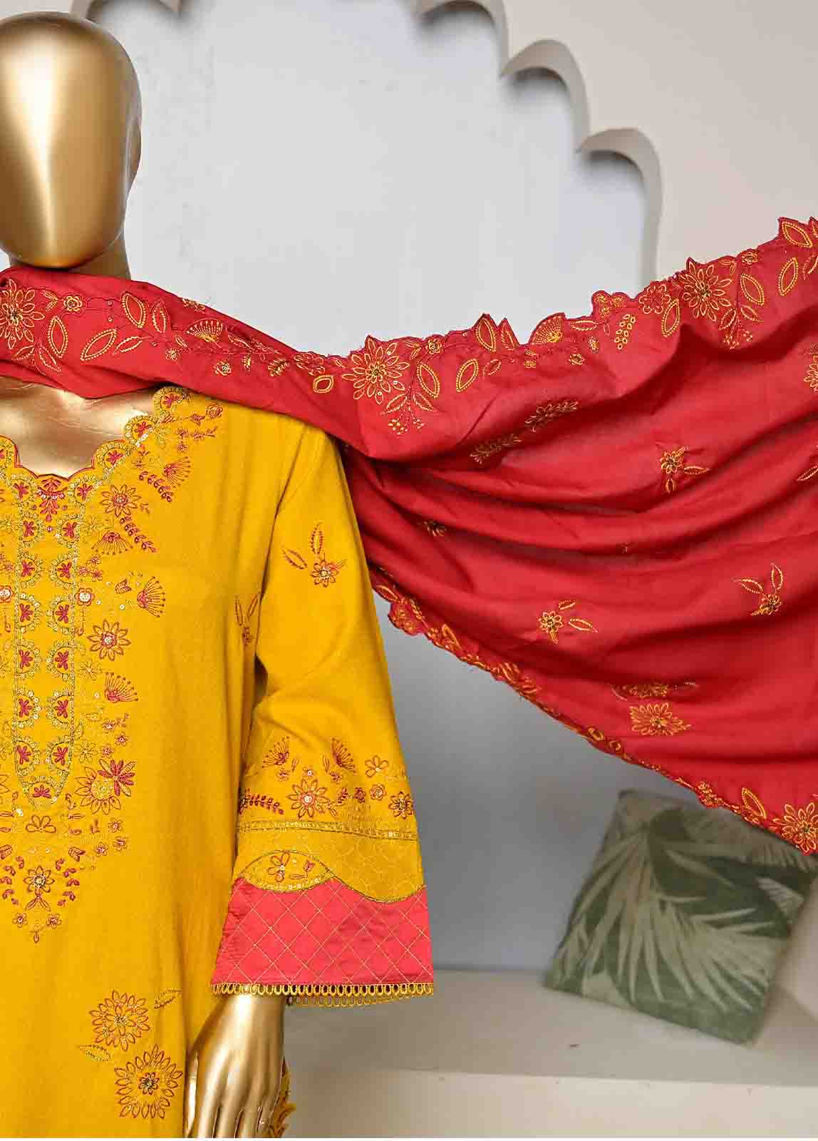 Bin Saeed Fabric - SFB-008-3 Piece Linen Embroidered collection