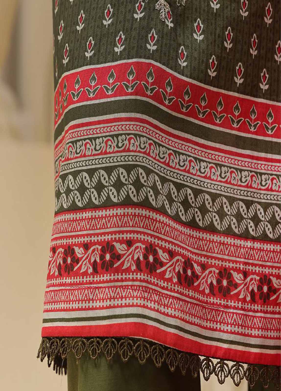 Bin Saeed Fabric - SME-753- 3 Piece Embroidered Stitched Suit