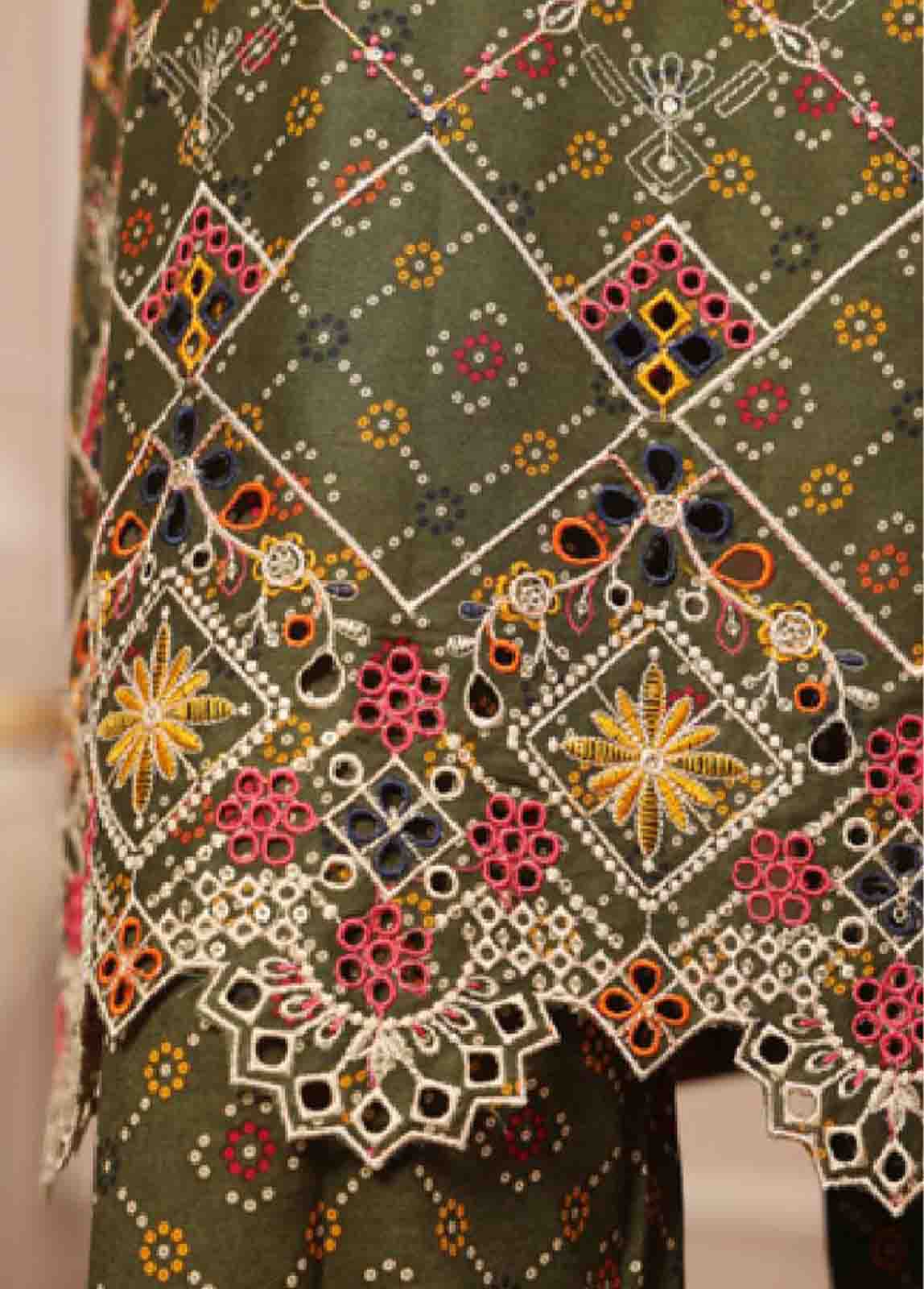 Bin Saeed Fabric - SME-792- 3 Piece Luxury Embroidered Stitched Suit