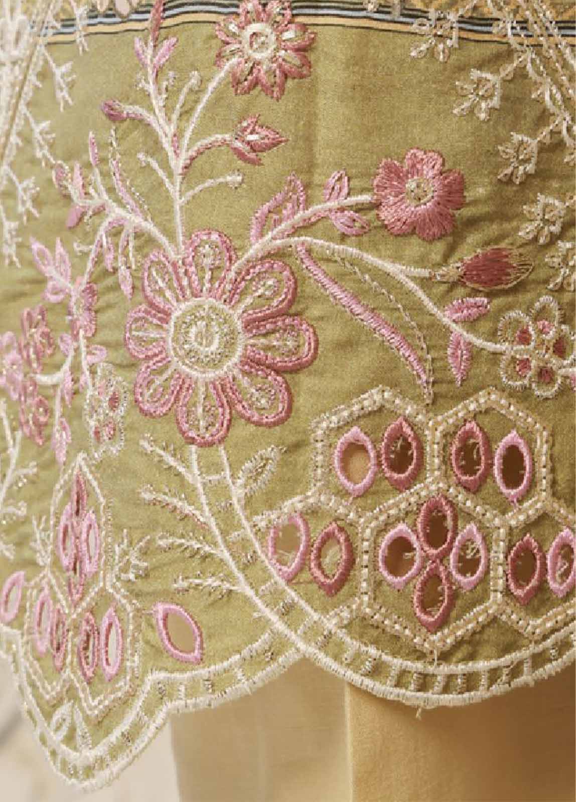 Bin Saeed Fabric - SMED-021- 3 Piece Printed Embroidered Stitched Suit