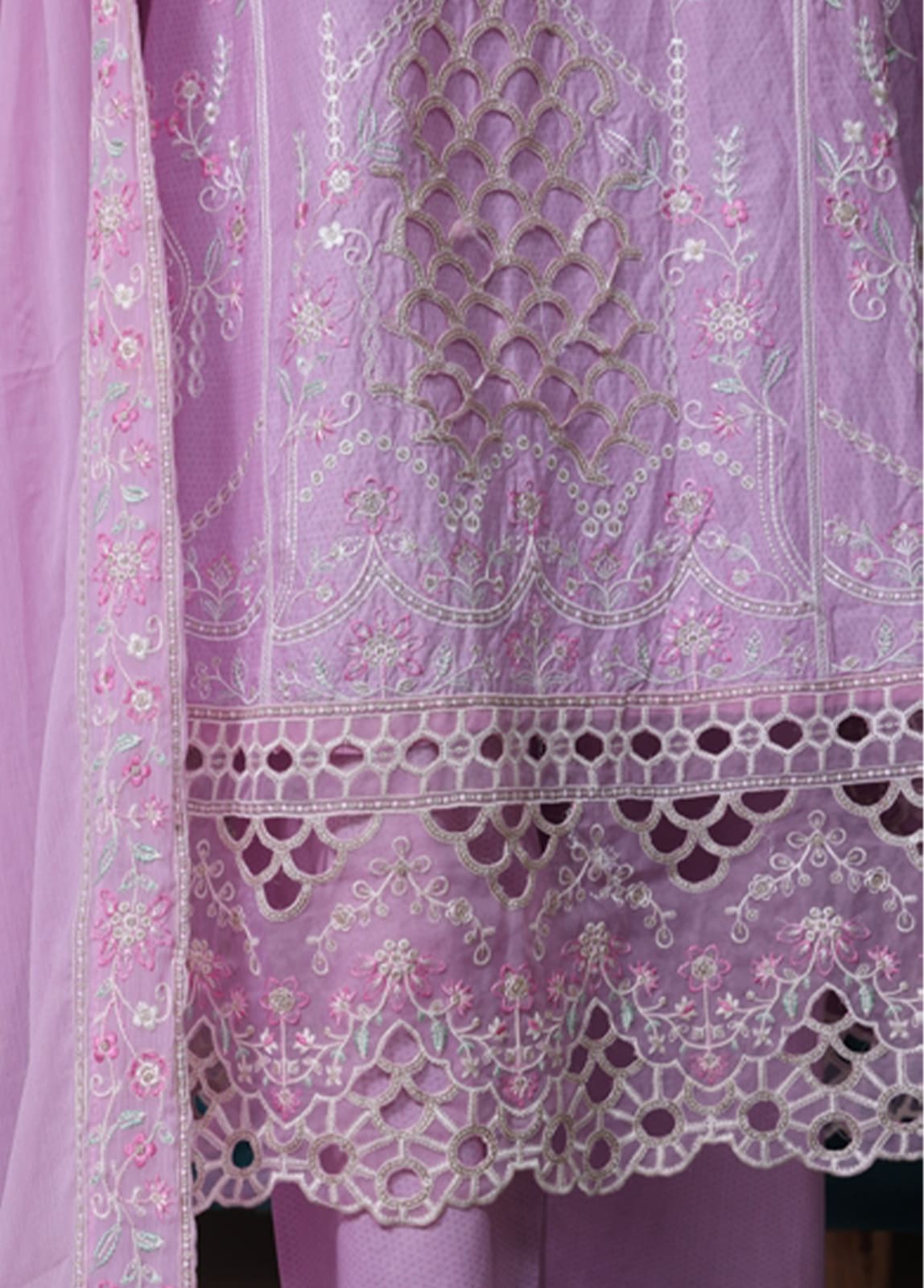 Bin Saeed Fabric - SMK-FR-0109 A- 3 Piece Luxury Frock Style Suit