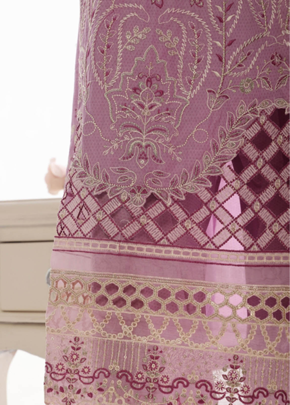 Bin Saeed Fabric - SMK-FR-109B-3 Piece Self Lawn Embroidered Frock Style Suit