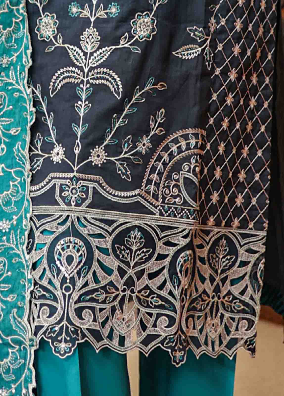 Bin Saeed Fabric - SMLF-0696 B- 3 Piece Embroidered Stitched Suit