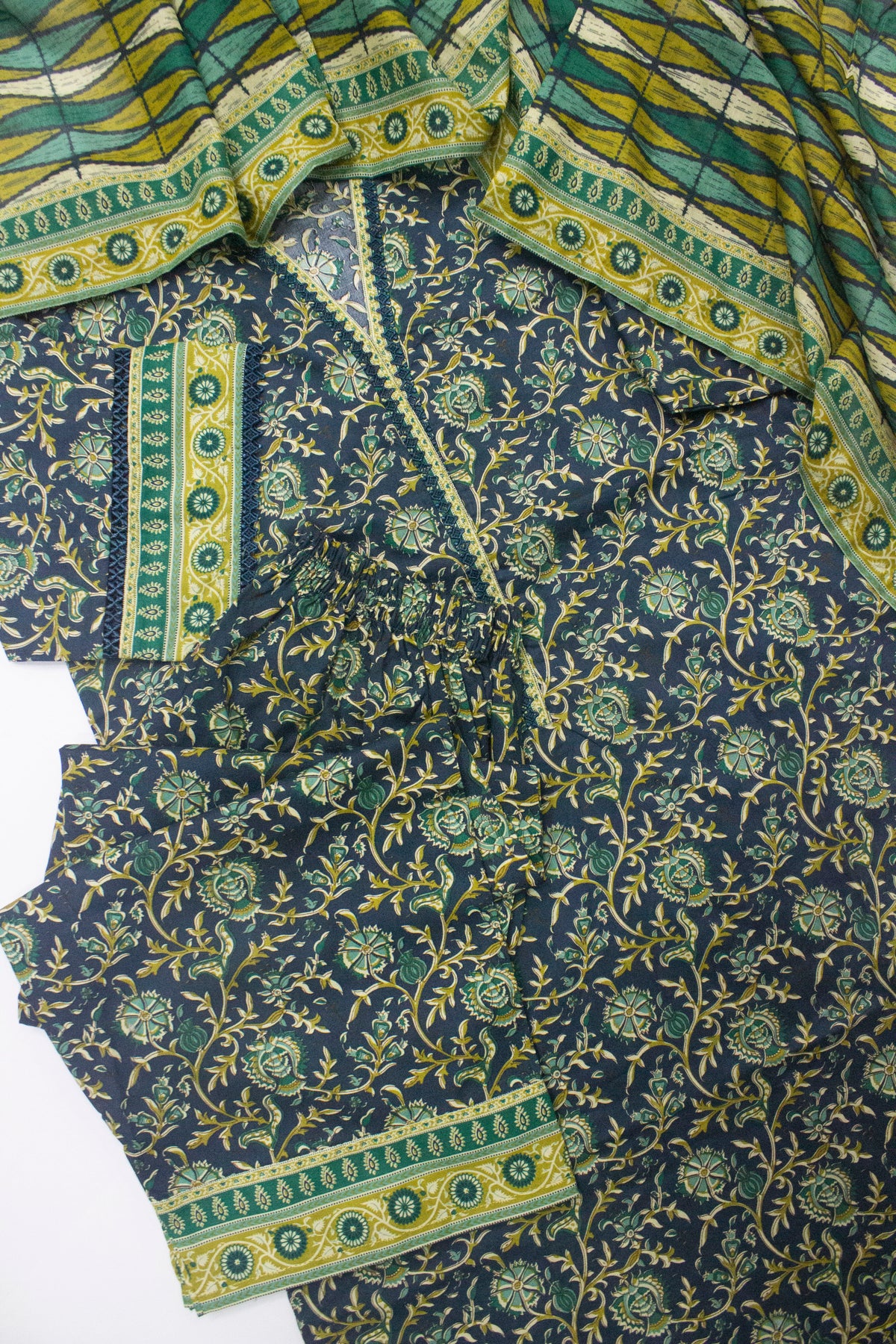 Bin Saeed Fabric - SMLF-PR-0646- 3 Piece Printed Stitched Suit