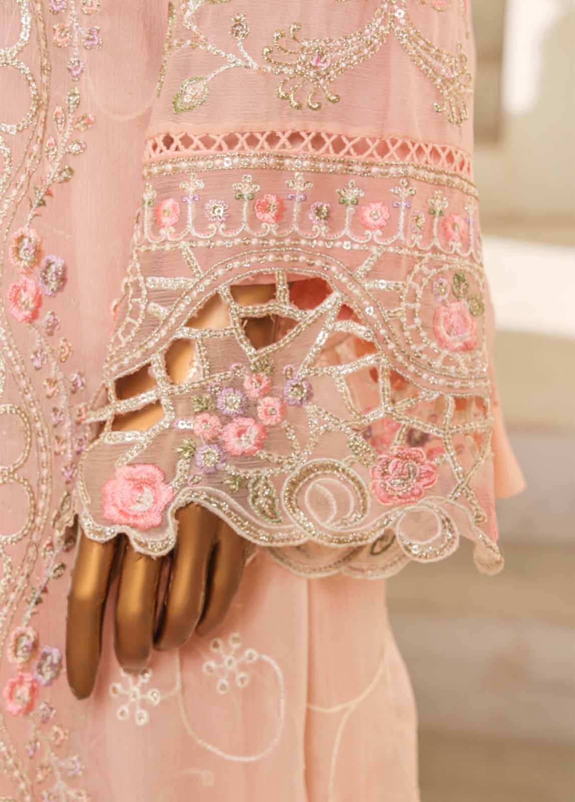 STS-007 U- 3 Piece Organza Stitched Suit