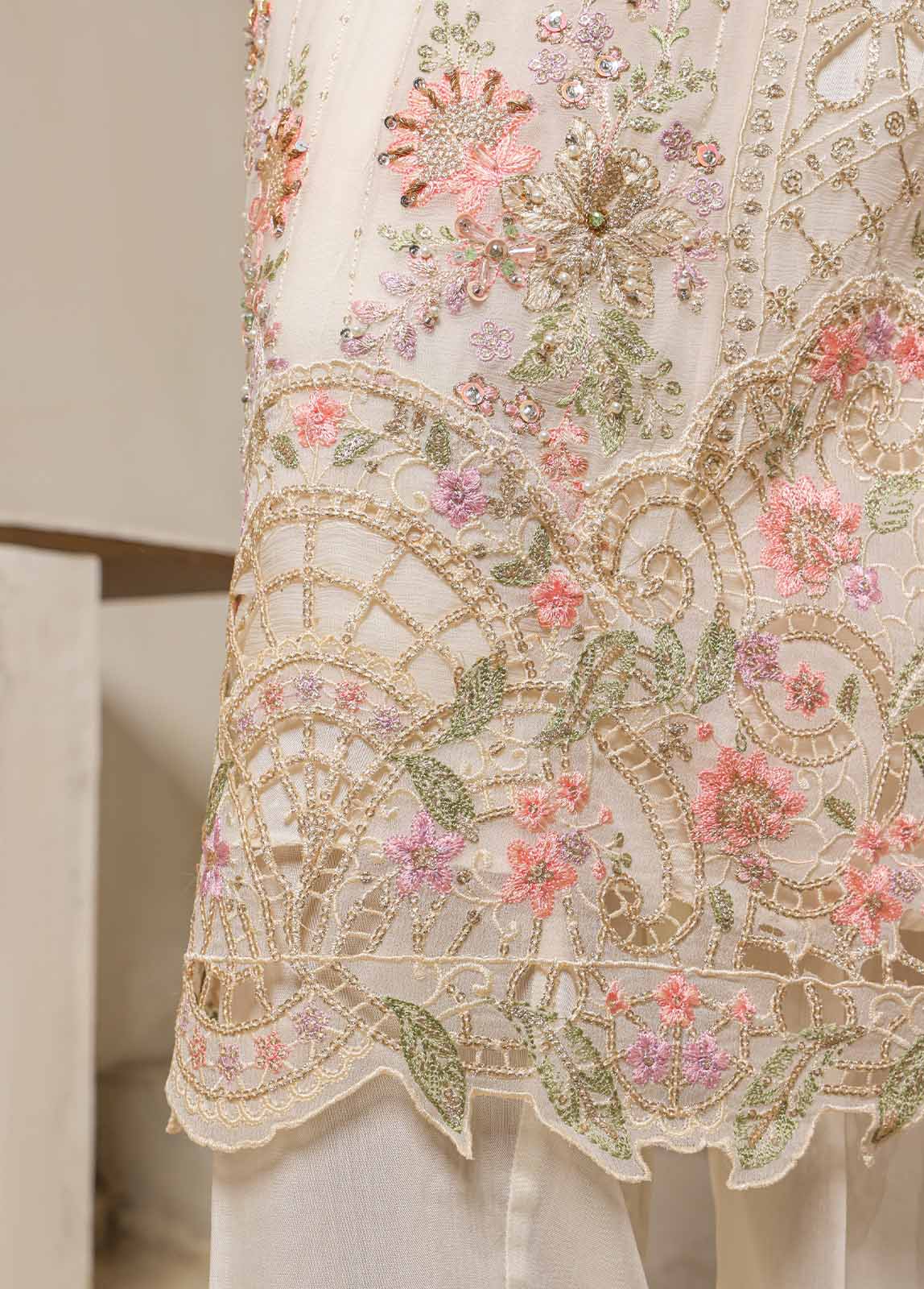 Bin Saeed Fabric - STSC-014 U- 3 Piece Chiffon Stitched Suit