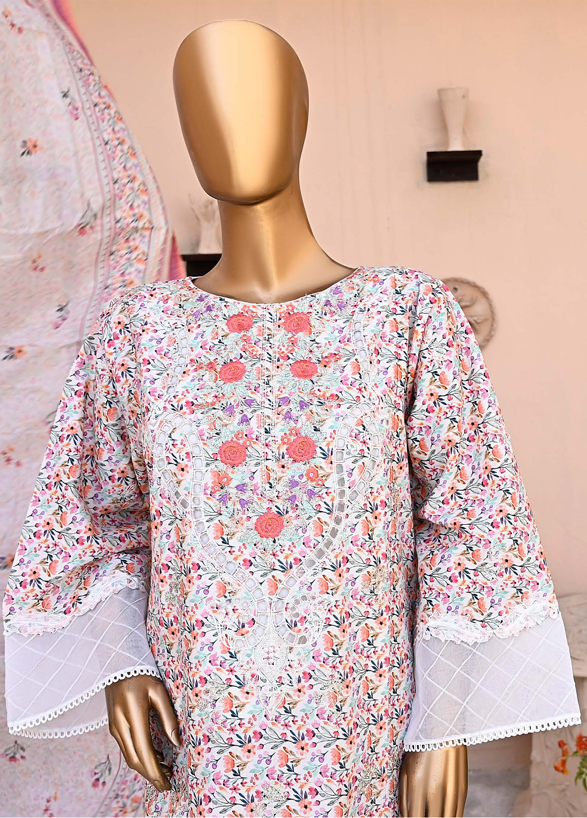 WCE-004-3 Piece Lawn Embroidered