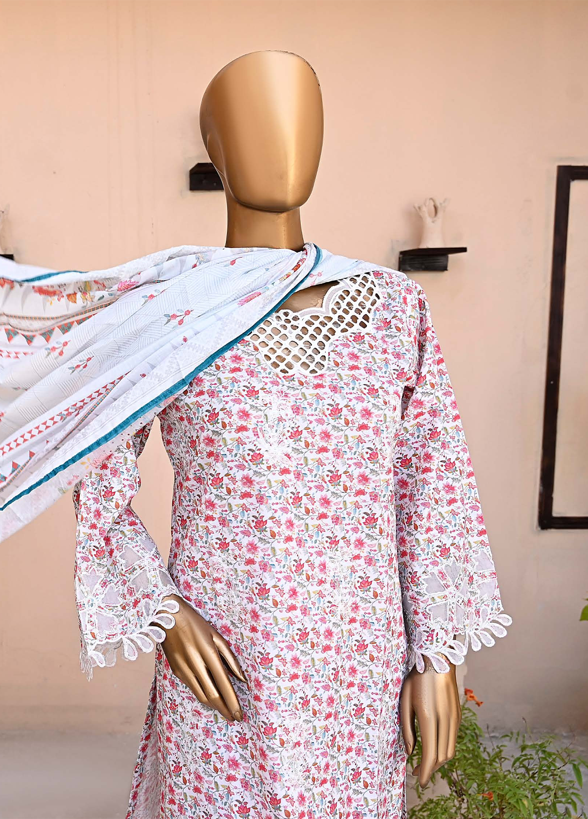 Bin Saeed Fabric - WCE-007-3 Piece Lawn Embroidered