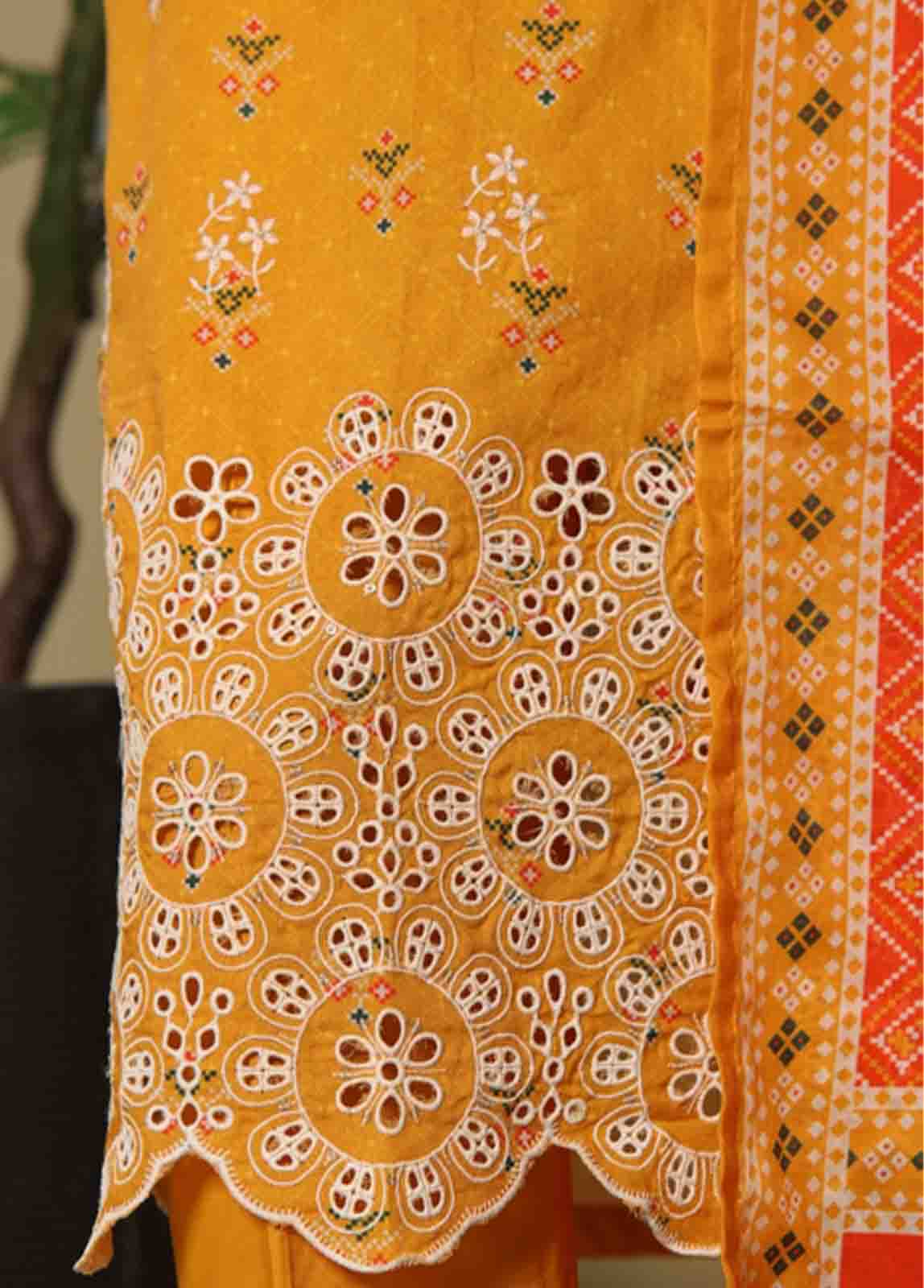 Bin Saeed Fabric - WCE-010-3 Piece Chikankari Stitched Suit