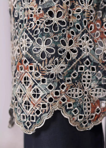 WK-2524-EMB- 3 Piece Khaddar Emboidered Stitched Suit