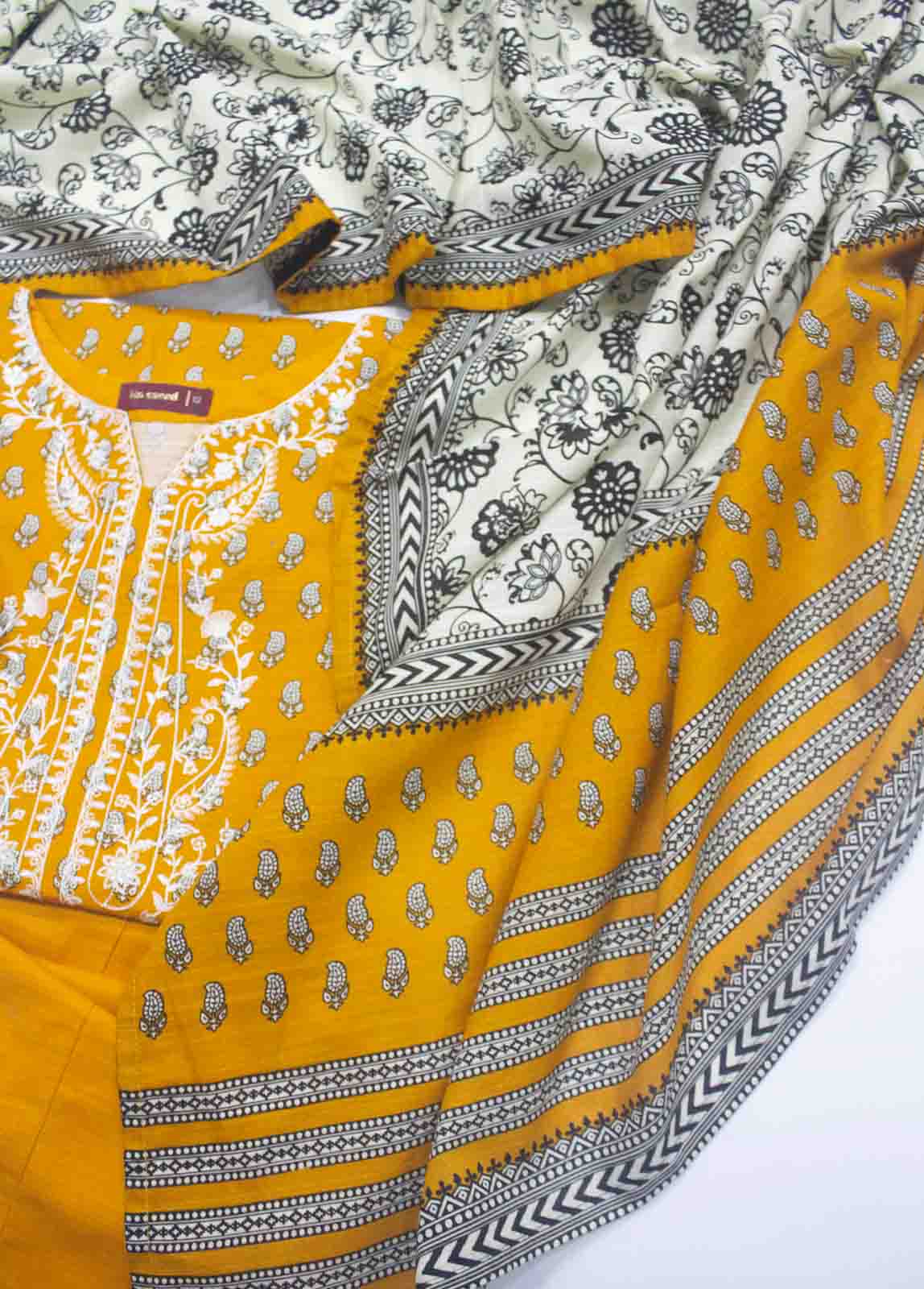 Bin Saeed Fabric - WKE-007-3 Piece Khaddar Embroidered Suit