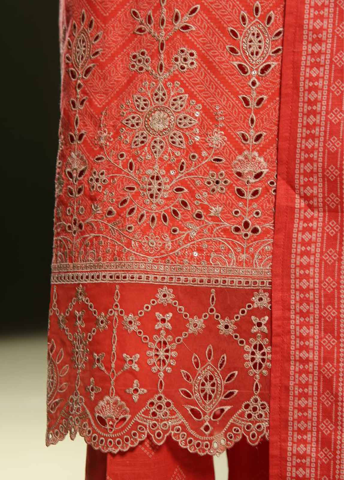 Bin Saeed Fabric - WKE-0122 S-3 Piece Khaddar Embroidered Stitched Suit