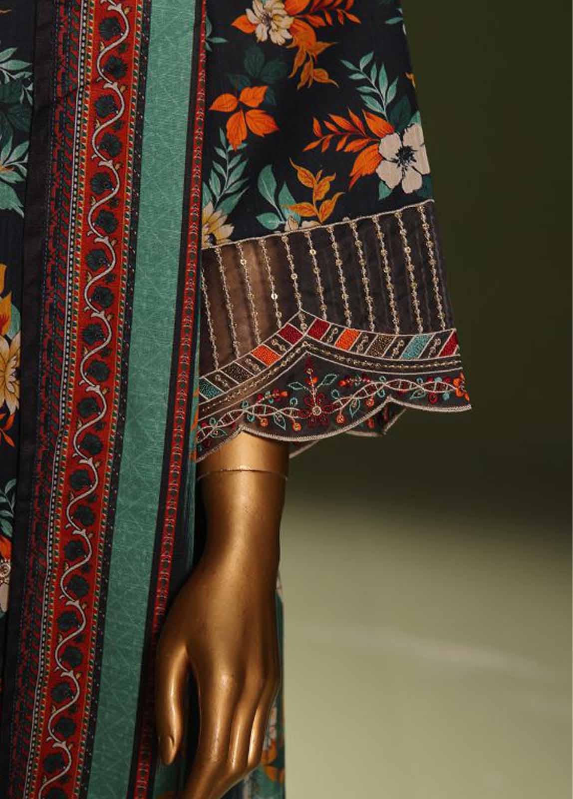 Bin Saeed Fabric - WKE-0124 B-3 Piece Khaddar Embroidered Suit