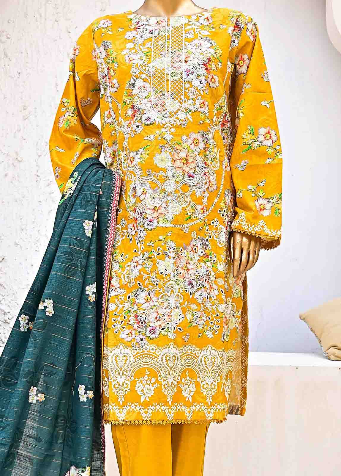 Bin Saeed Fabric - WKE-0134- 3 Piece Khaddar Emboidered Stitched Suit