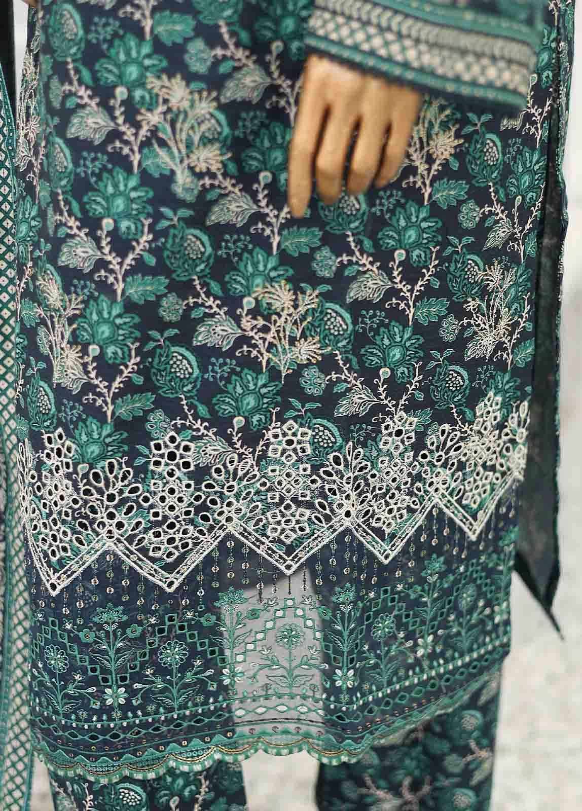 Bin Saeed Fabric - WKE-016 -3 Piece Khaddar Chikankari Stitched Suit