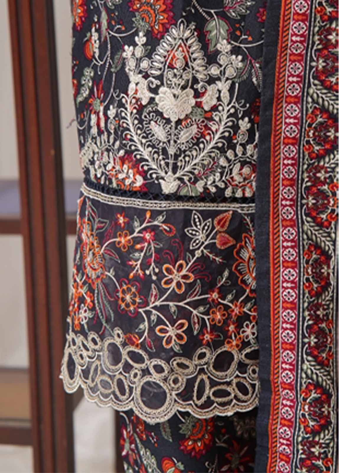 Bin Saeed Fabric - WKE-018 M-3 Piece Khaddar Embroidered Stitched Suit