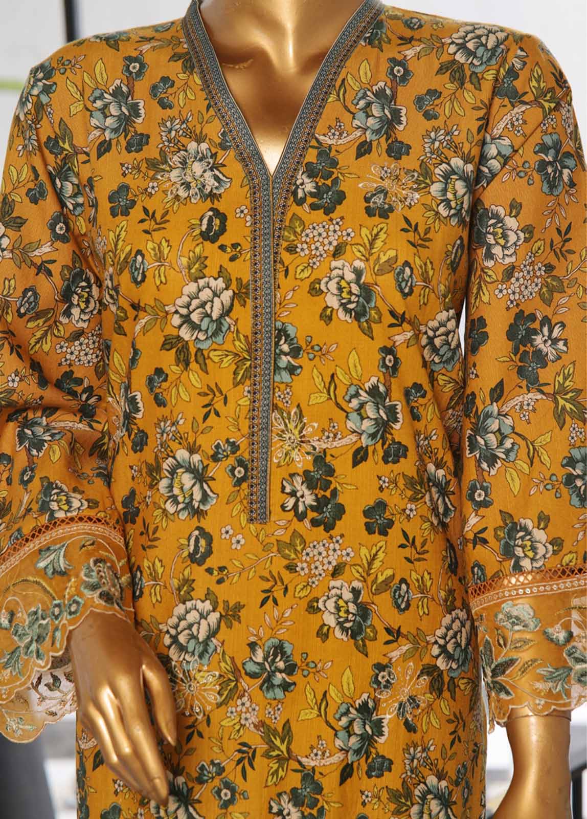 Bin Saeed Fabric - WKE-034 -3 Piece Khaddar Chikankari Stitched Suit