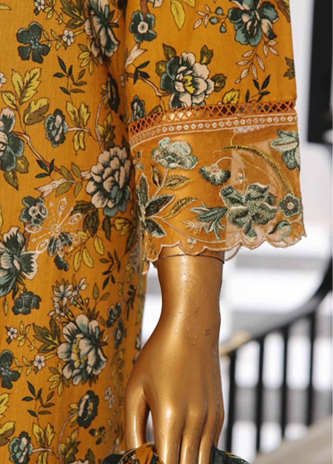 Bin Saeed Fabric - WKE-034 -3 Piece Khaddar Chikankari Stitched Suit