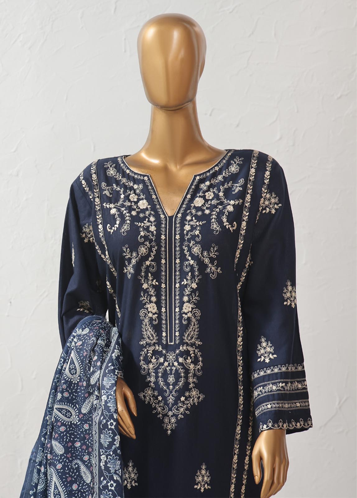 Bin Saeed Fabric - WKKE-004 A-3 Piece Khaddar Embroidered Stitched Suit