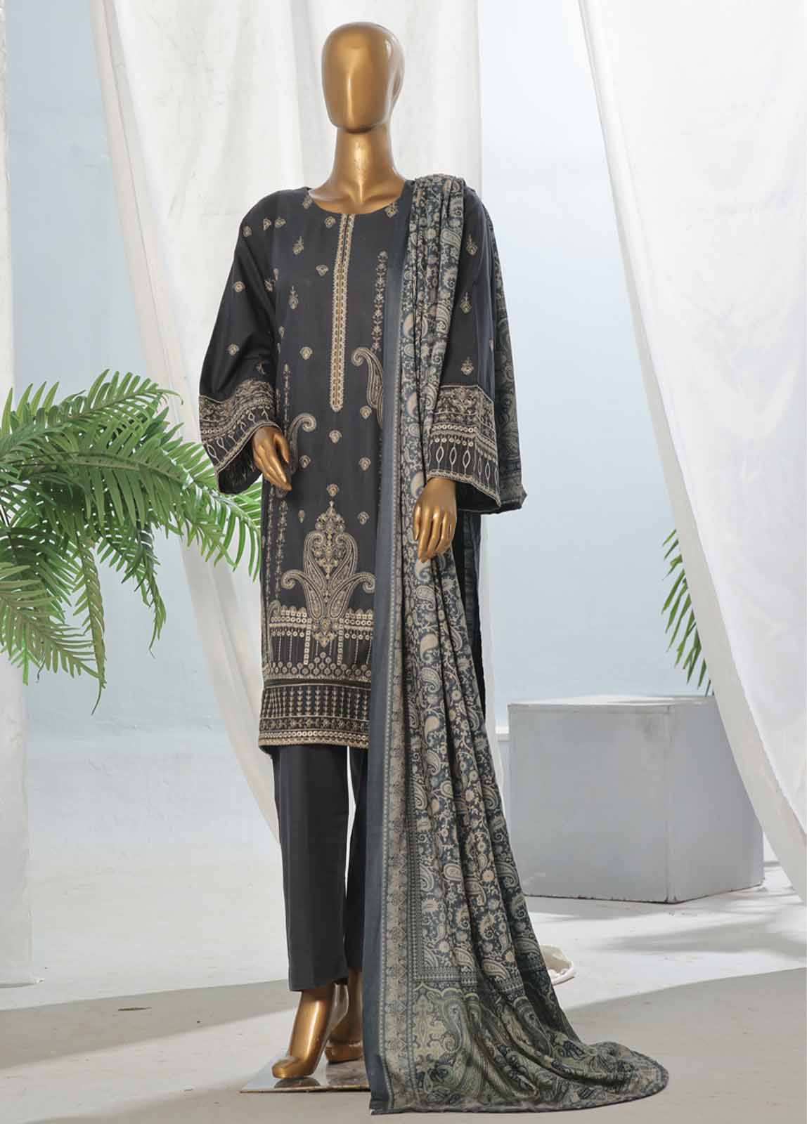 WKKE-018 A-3 Piece Khaddar Embroidered Stitched Suit