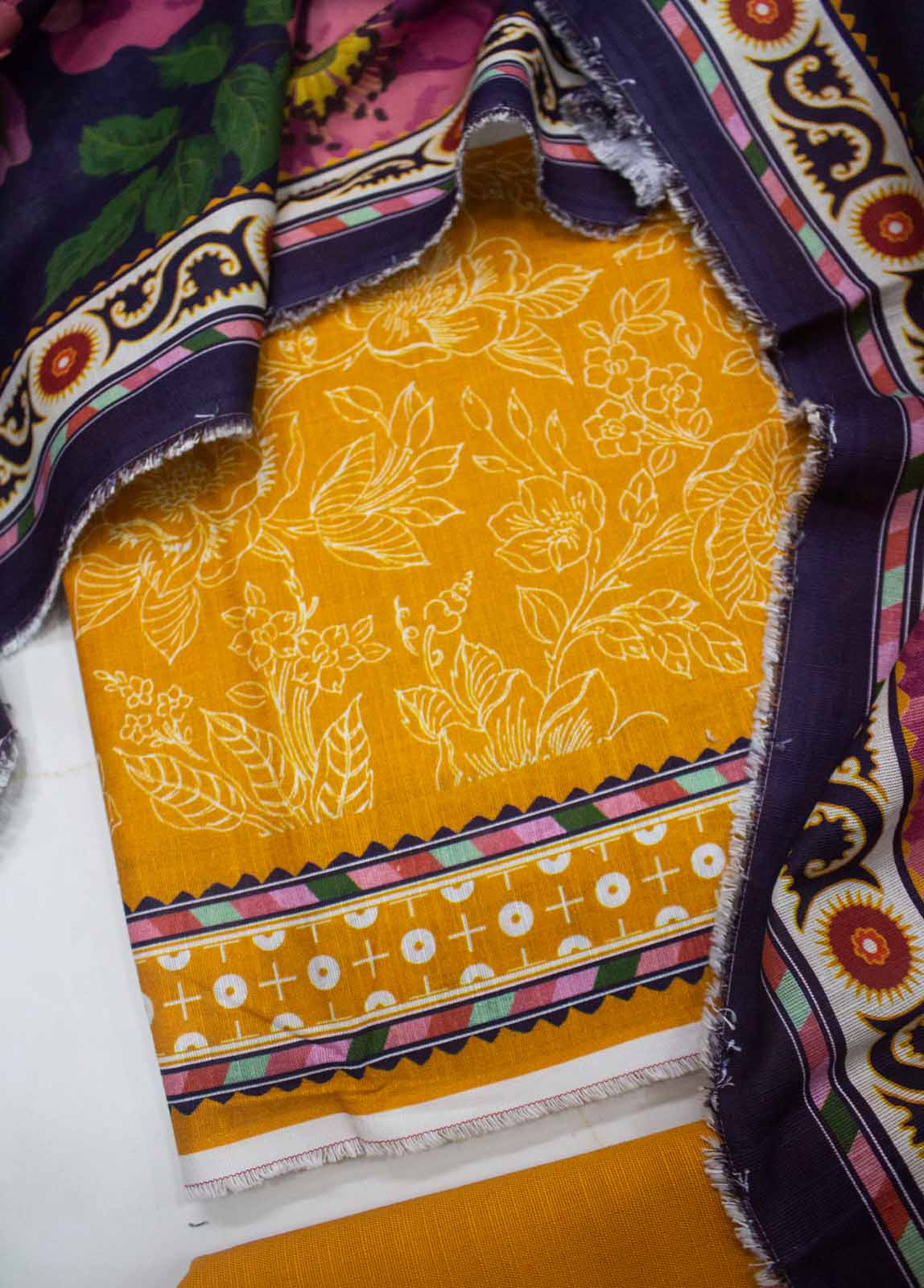 Bin Saeed Fabric - WKU-0183-3 Piece Khaddar Printed UnStitched Suit