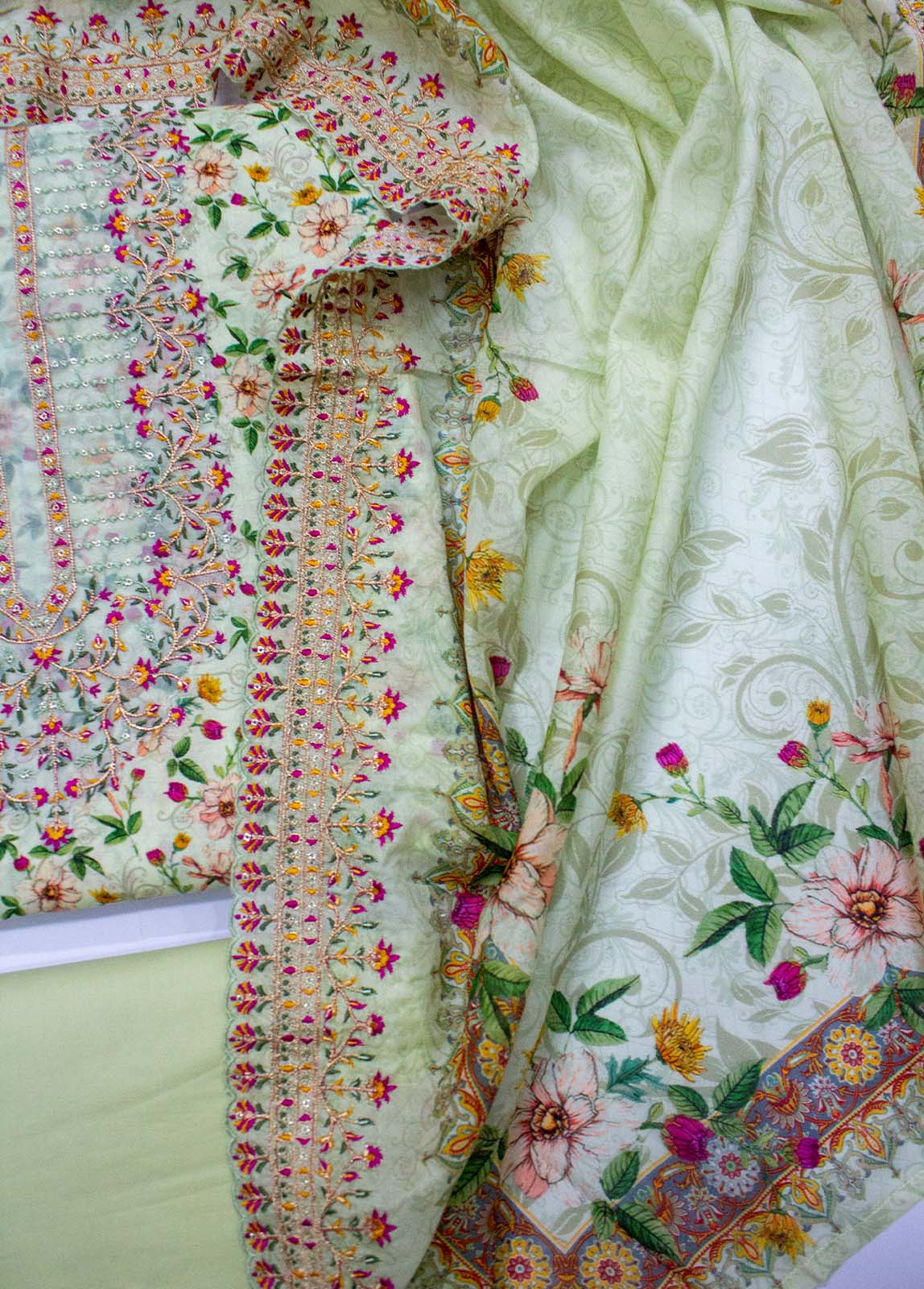 Bin Saeed Fabric - EU-0453- 3 Piece UnStitched Lawn Cut Work Embroidery