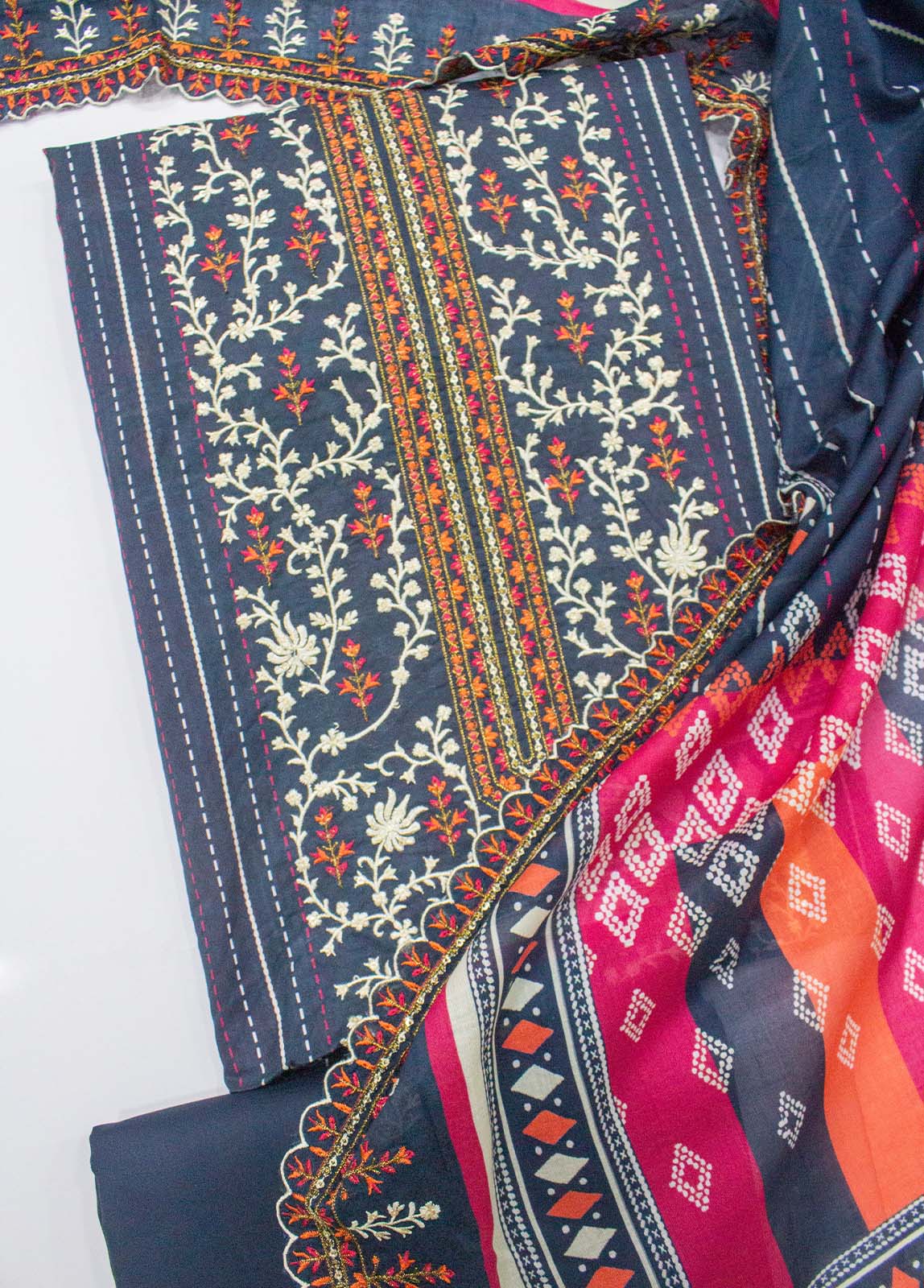 Bin Saeed Fabric - EU-0561-3 Piece UnStitched Lawn Cut Work Embroidery