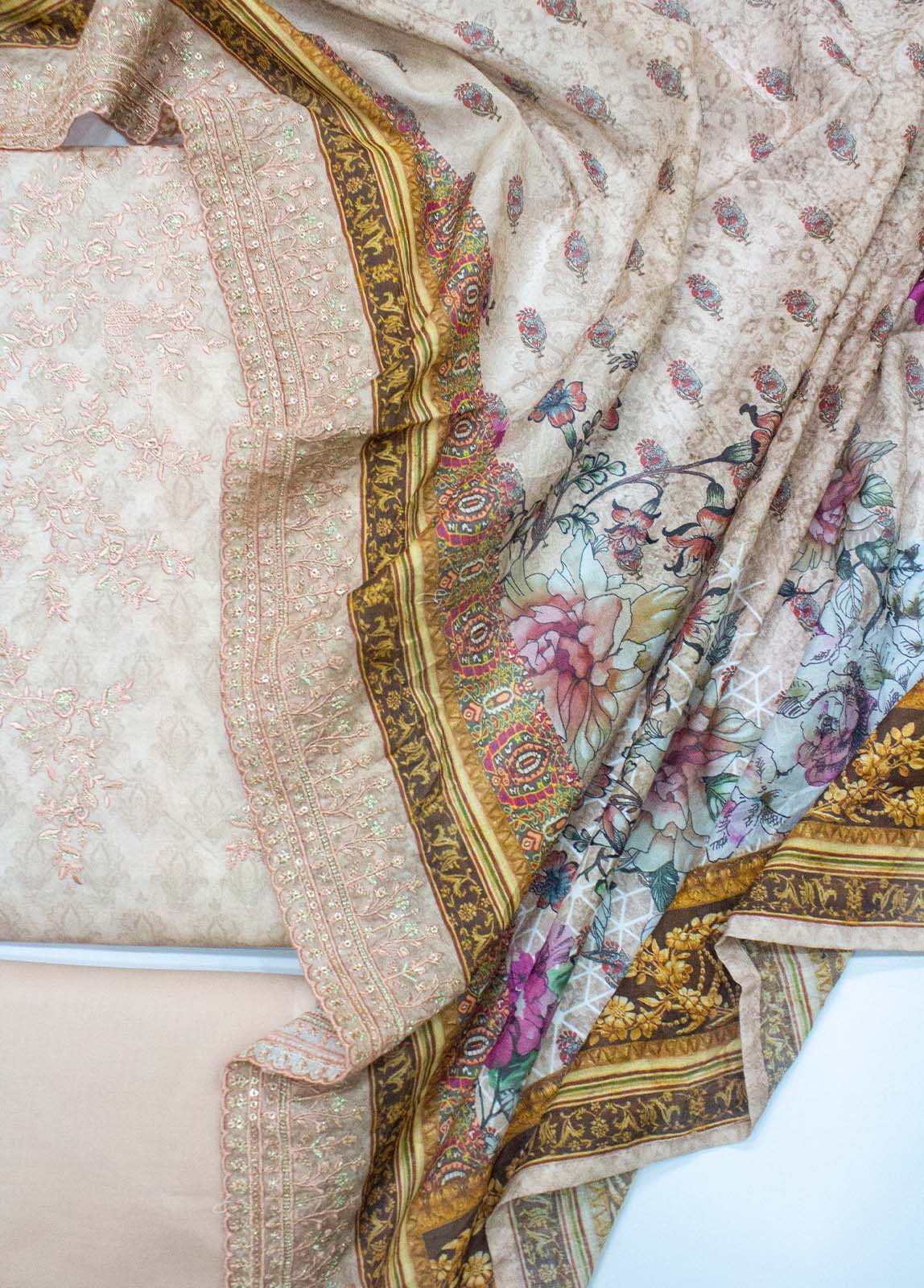 Bin Saeed Fabric - EU-0584- 3 Piece UnStitched Lawn Cut Work Embroidery